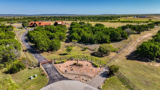 1040 Enchanted Rock Court, Possum Kingdom Lake, TX 76449