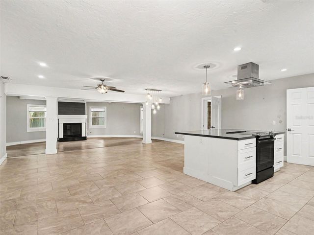 2746 HIBISCUS STREET, Sarasota, FL 34239