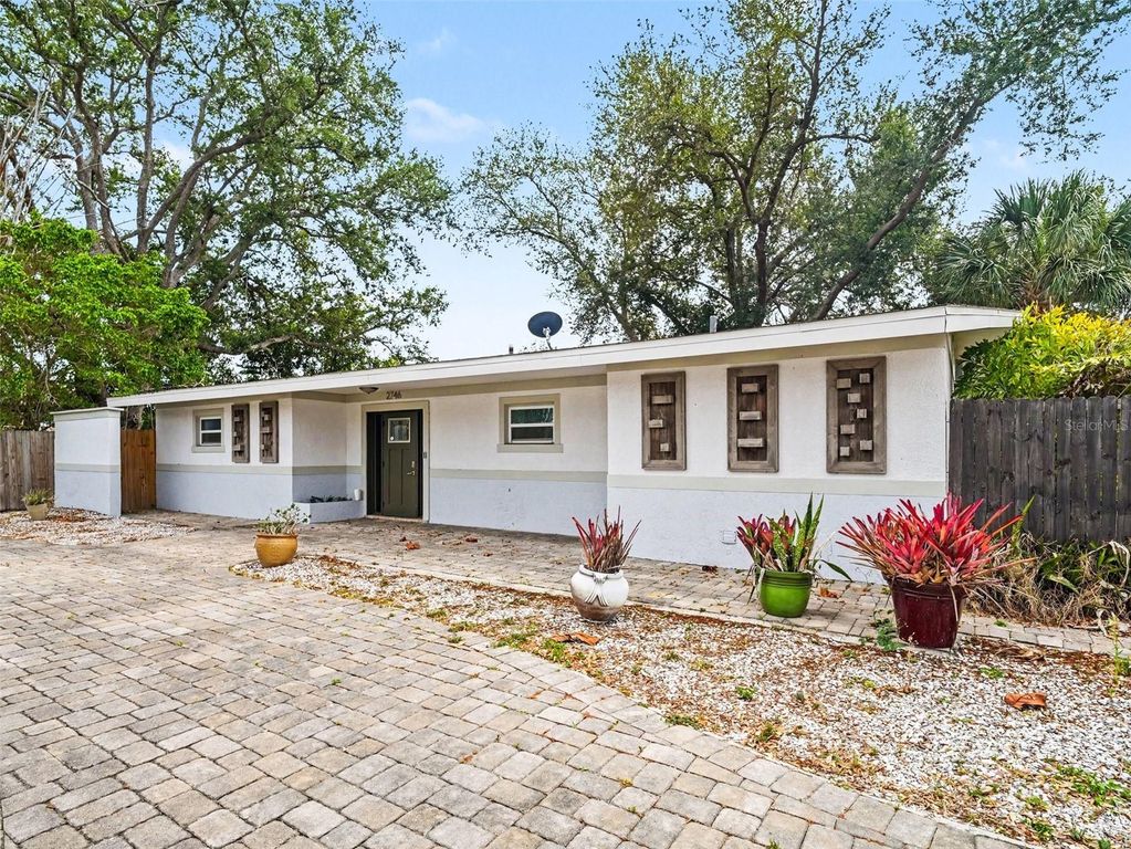 2746 HIBISCUS STREET, Sarasota, FL 34239