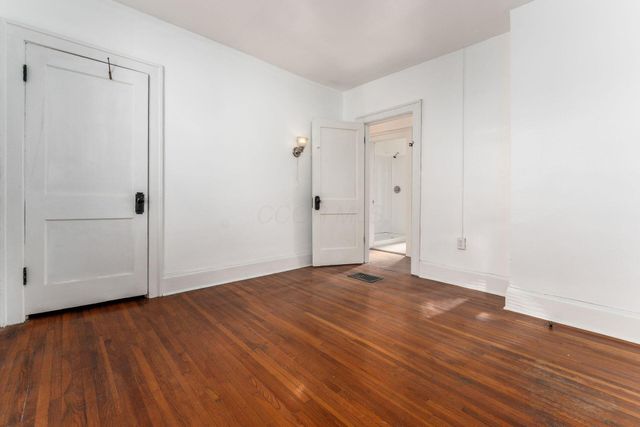 2394 Neil Avenue, Columbus, OH 43202