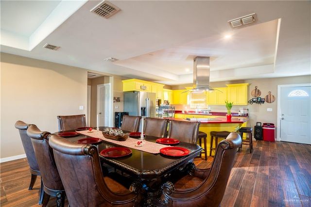 21604 N Val Verde Road, Edinburg, TX 78542