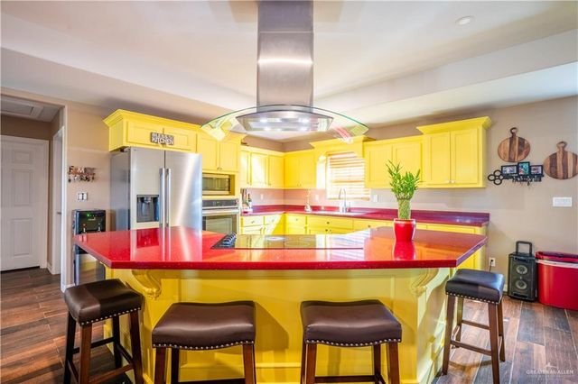 21604 N Val Verde Road, Edinburg, TX 78542