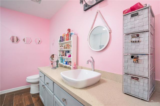 21604 N Val Verde Road, Edinburg, TX 78542