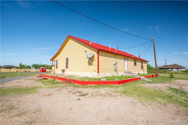 21604 N Val Verde Road, Edinburg, TX 78542