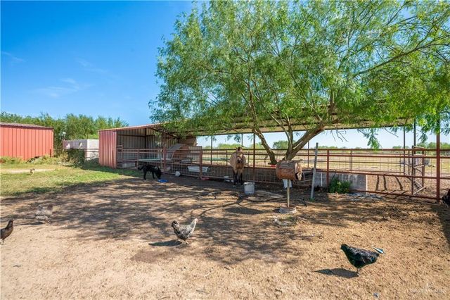 21604 N Val Verde Road, Edinburg, TX 78542