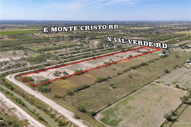 21604 N Val Verde Road, Edinburg, TX 78542