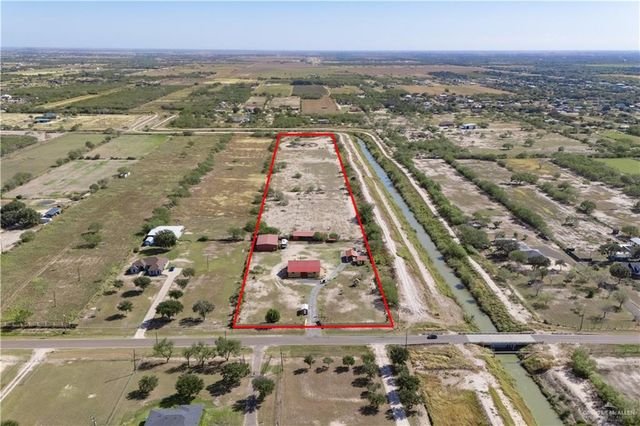 21604 N Val Verde Road, Edinburg, TX 78542