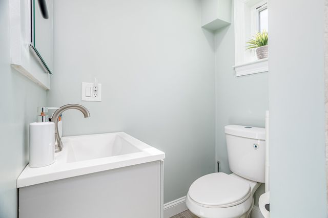 25 Benham St, Orange, MA 01364