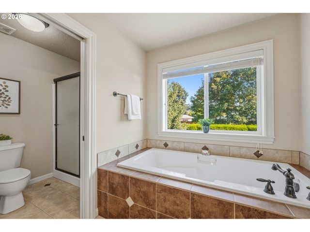 18912 ELDER Rd, Oregon City, OR 97045