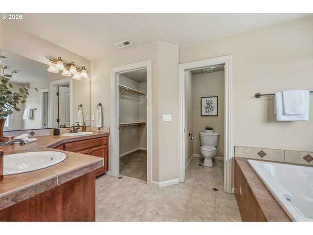18912 ELDER Rd, Oregon City, OR 97045