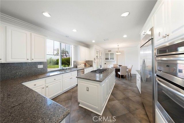 2078 Saltbush Circle, Corona, CA 92882