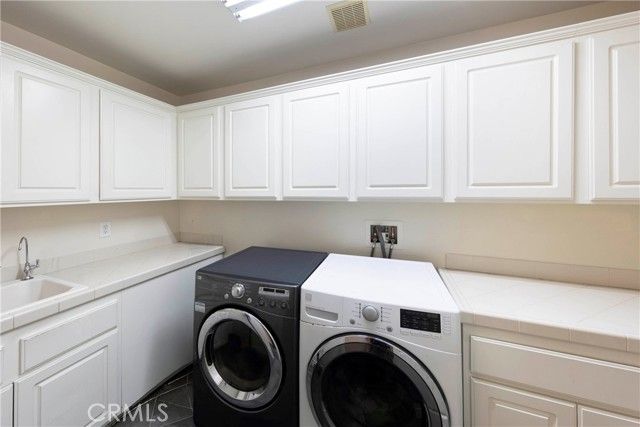 2078 Saltbush Circle, Corona, CA 92882