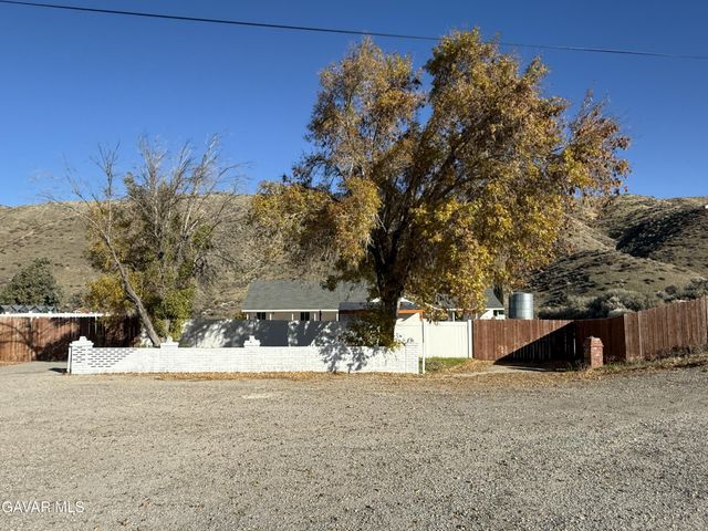 6221 Elizabeth Lake Road, Leona Valley, CA 93551