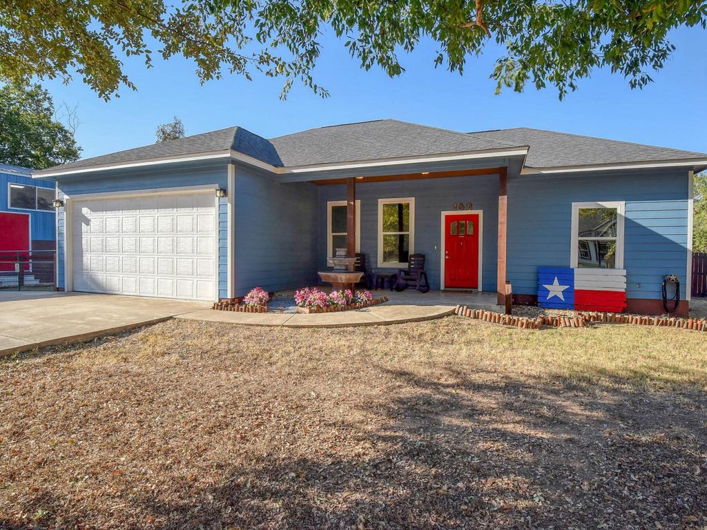 148 Puu Waa Waa LN, Bastrop, TX 78602