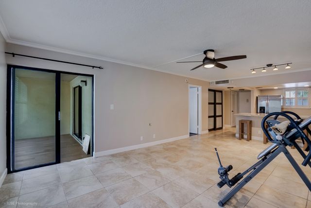 2314 S Cypress Bend Drive Unit 313, Pompano Beach, FL 33069