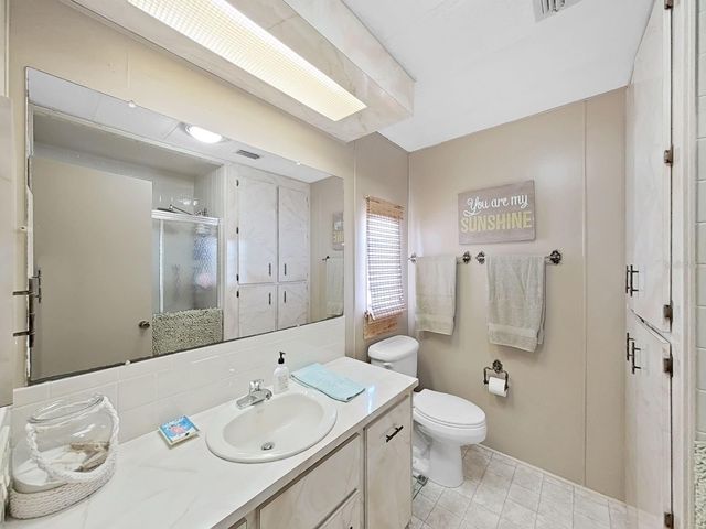 12501 ULMERTON ROAD 216, Largo, FL 33774