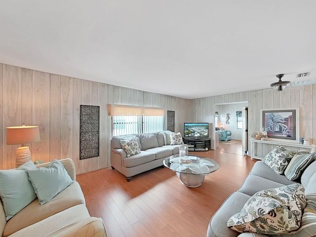 12501 ULMERTON ROAD 216, Largo, FL 33774