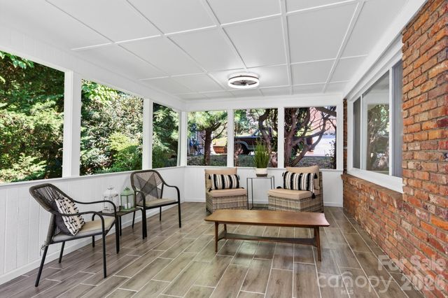 65 Beechwood Road, Asheville, NC 28805