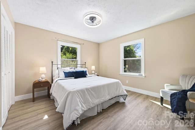 65 Beechwood Road, Asheville, NC 28805