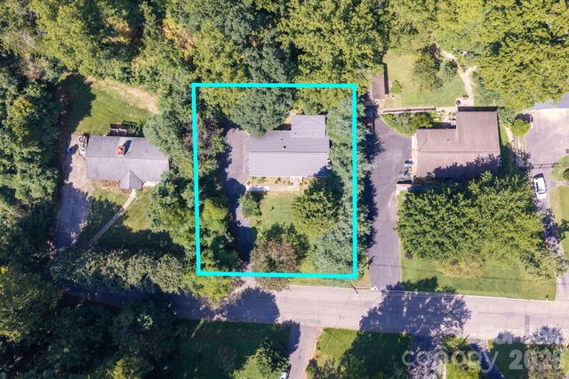 65 Beechwood Road, Asheville, NC 28805