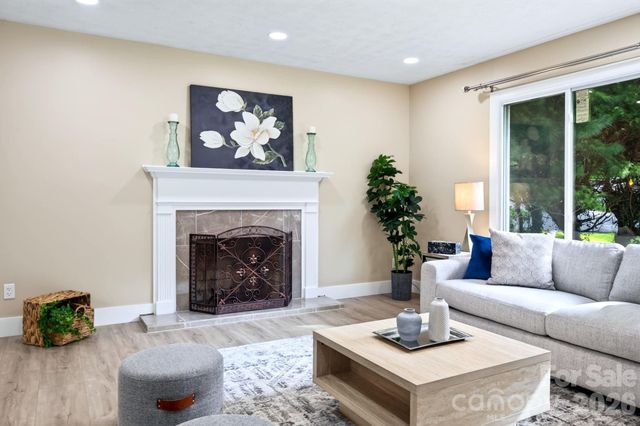 65 Beechwood Road, Asheville, NC 28805