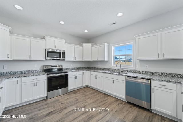 105 Sloth Lane, Jacksonville, NC 28546