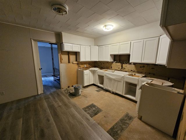 1560 S Brooks Road, Muskegon, MI 49442