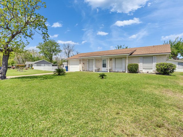 7426 Nightingale Circle, Texas City, TX 77591
