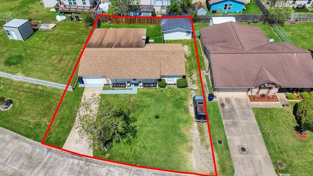 7426 Nightingale Circle, Texas City, TX 77591