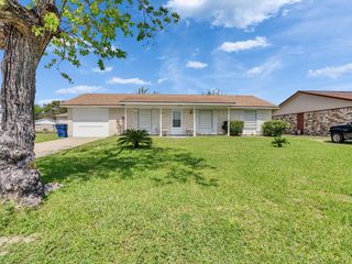7426 Nightingale Circle, Texas City, TX 77591