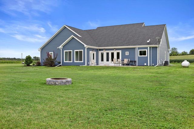 N1853 Clover ROAD, Lake Geneva, WI 53147