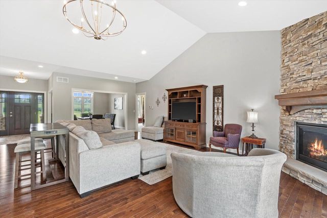 N1853 Clover ROAD, Lake Geneva, WI 53147