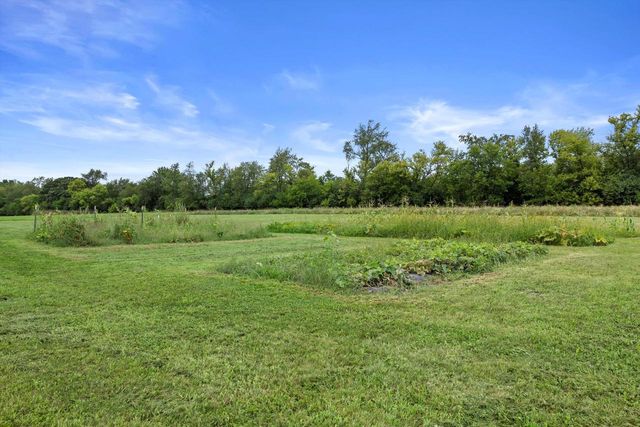 N1853 Clover ROAD, Lake Geneva, WI 53147