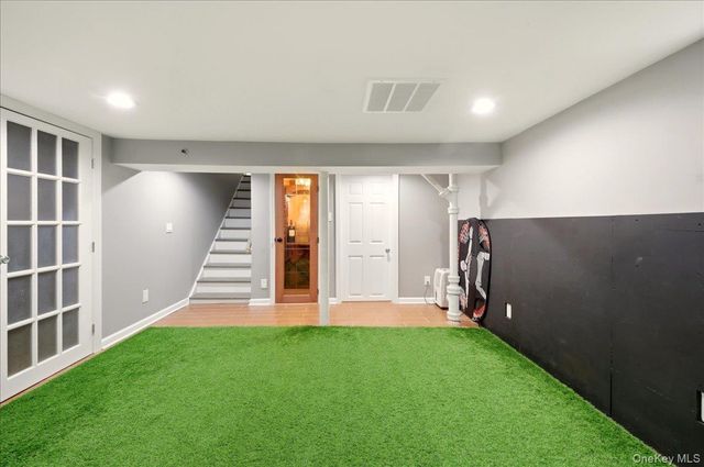 20 Van Buren Place, White Plains, NY 10603