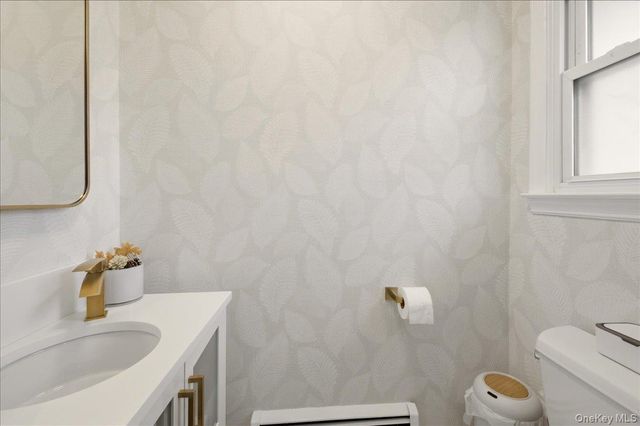 20 Van Buren Place, White Plains, NY 10603