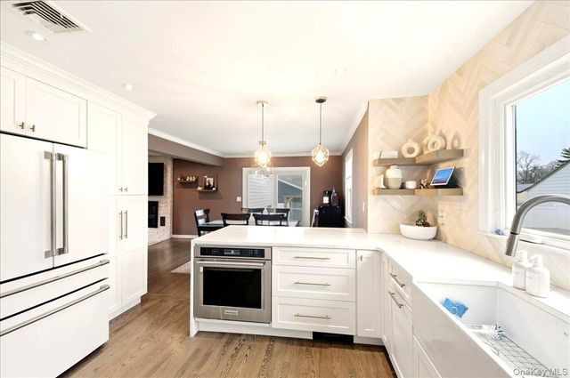 20 Van Buren Place, White Plains, NY 10603