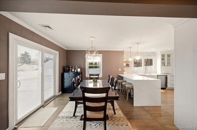 20 Van Buren Place, White Plains, NY 10603