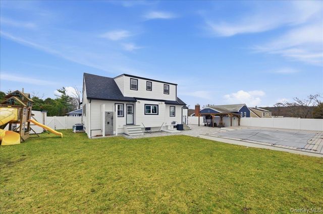 20 Van Buren Place, White Plains, NY 10603