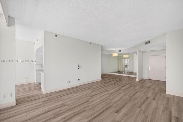 2000 Island Boulevard 3008, Aventura, FL 33160