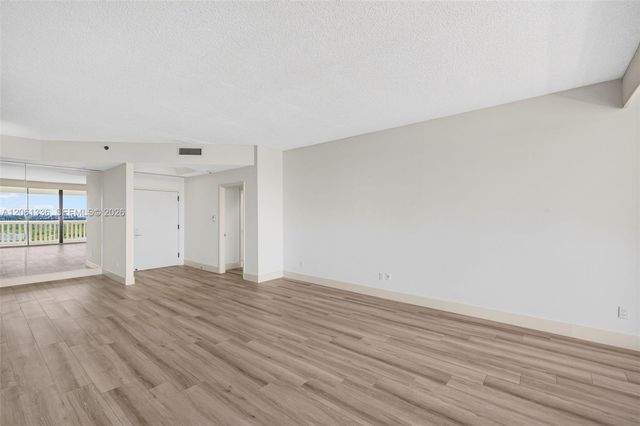 2000 Island Boulevard 3008, Aventura, FL 33160