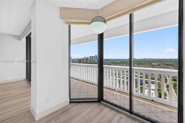 2000 Island Boulevard 3008, Aventura, FL 33160