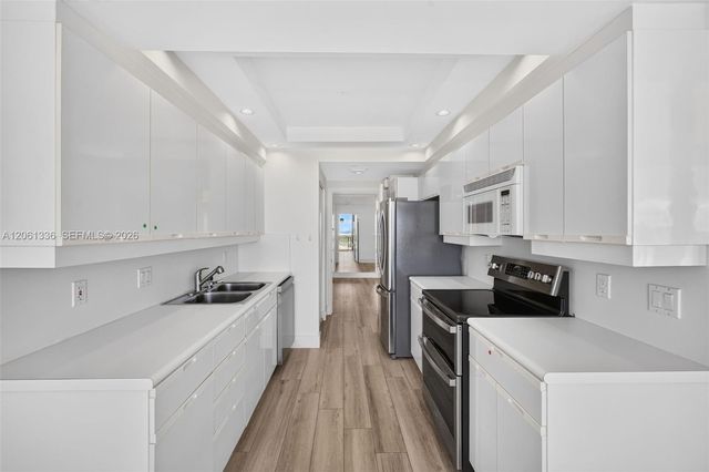 2000 Island Boulevard 3008, Aventura, FL 33160