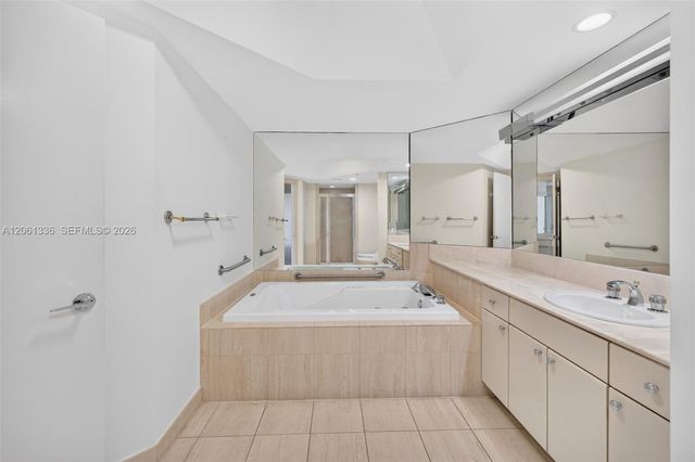 2000 Island Boulevard 3008, Aventura, FL 33160