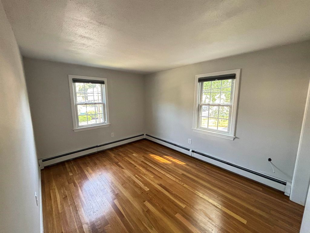 Image 11 of property listing at 401 High St # 1, Hampton, NH 03842