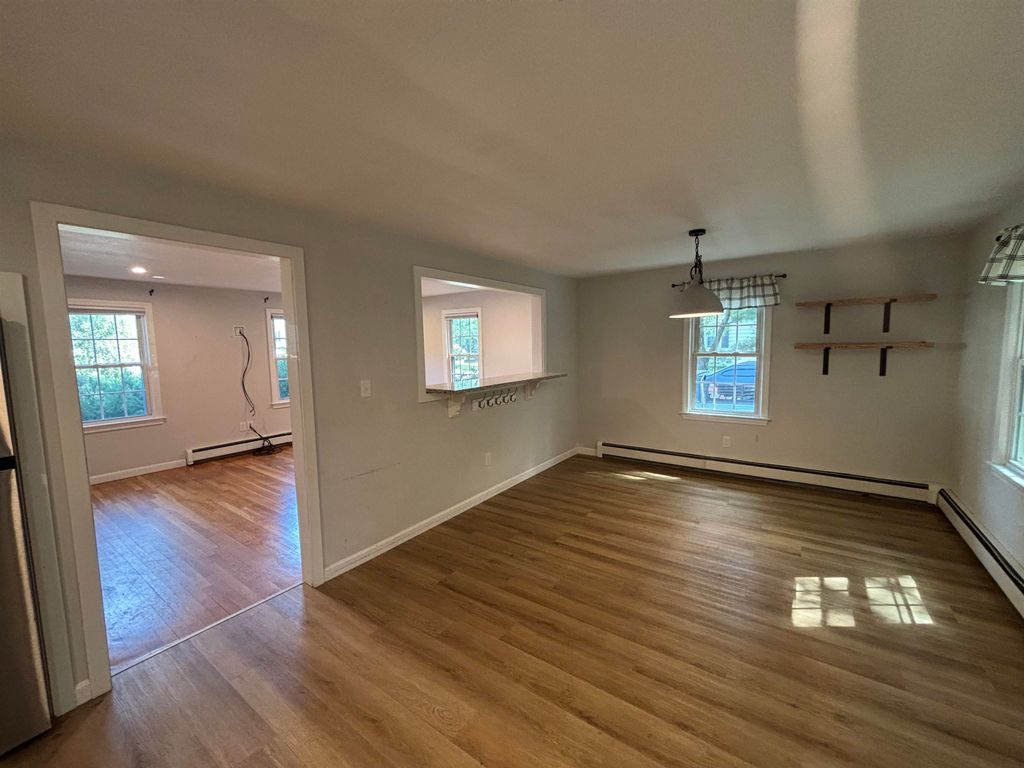 Image 5 of property listing at 401 High St # 1, Hampton, NH 03842