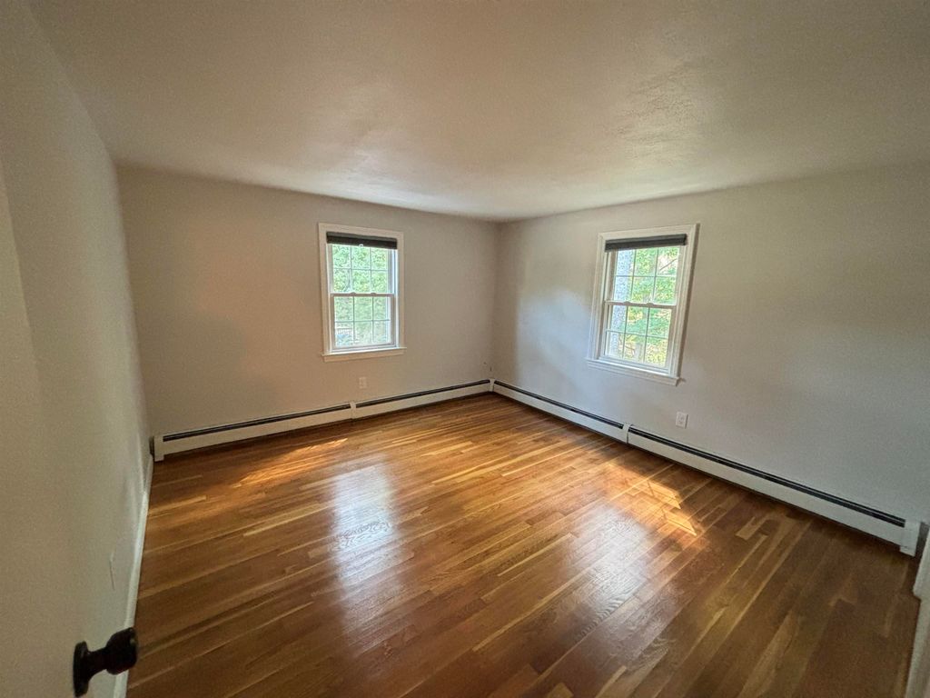 Image 8 of property listing at 401 High St # 1, Hampton, NH 03842