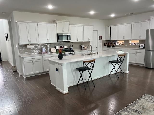 120 Lenera DR, Liberty Hill, TX 78642