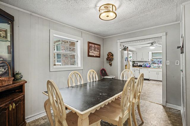 6185 Old Highway 31 East, Bethpage, TN 37022