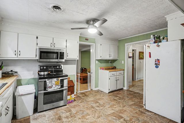 6185 Old Highway 31 East, Bethpage, TN 37022