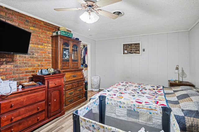 6185 Old Highway 31 East, Bethpage, TN 37022